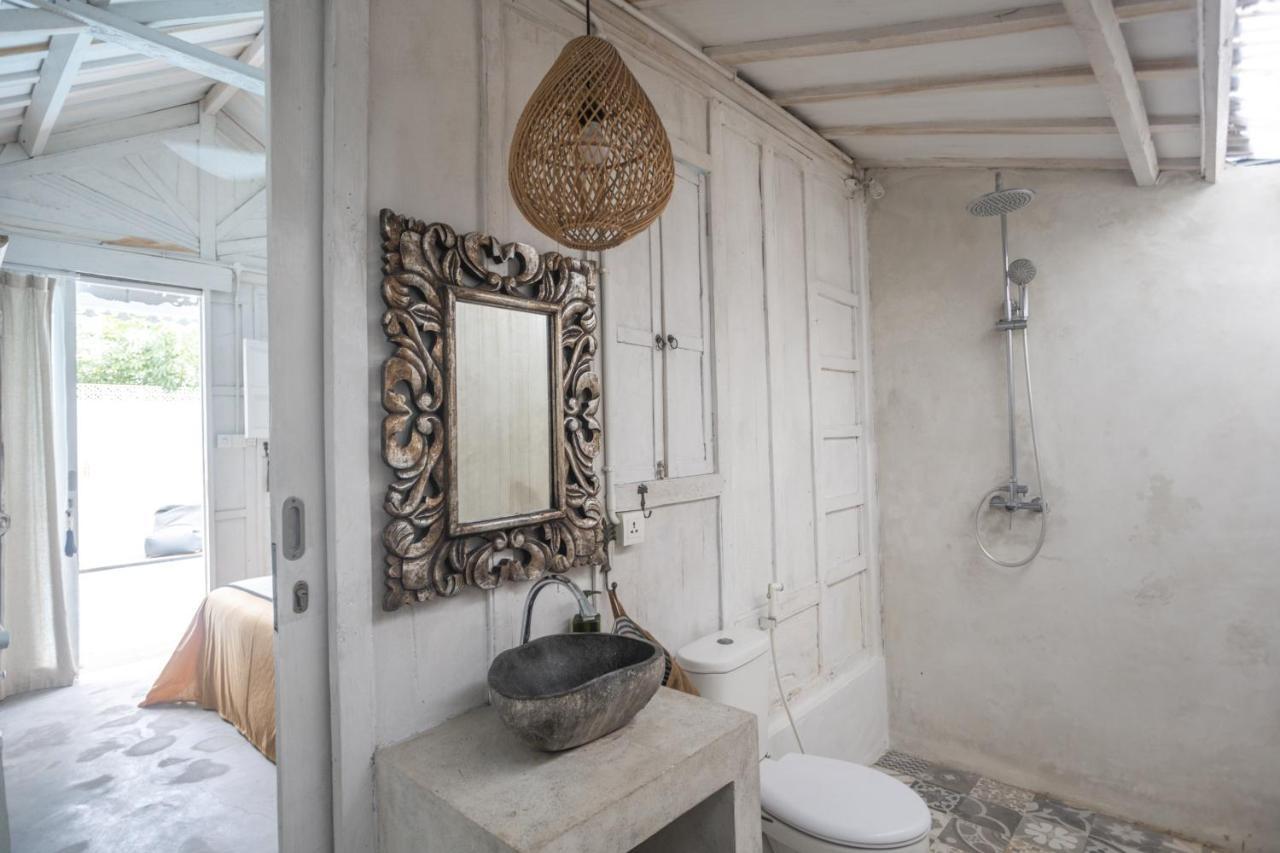 Hostel Gypsy Moon Bali Canggu Exterior foto