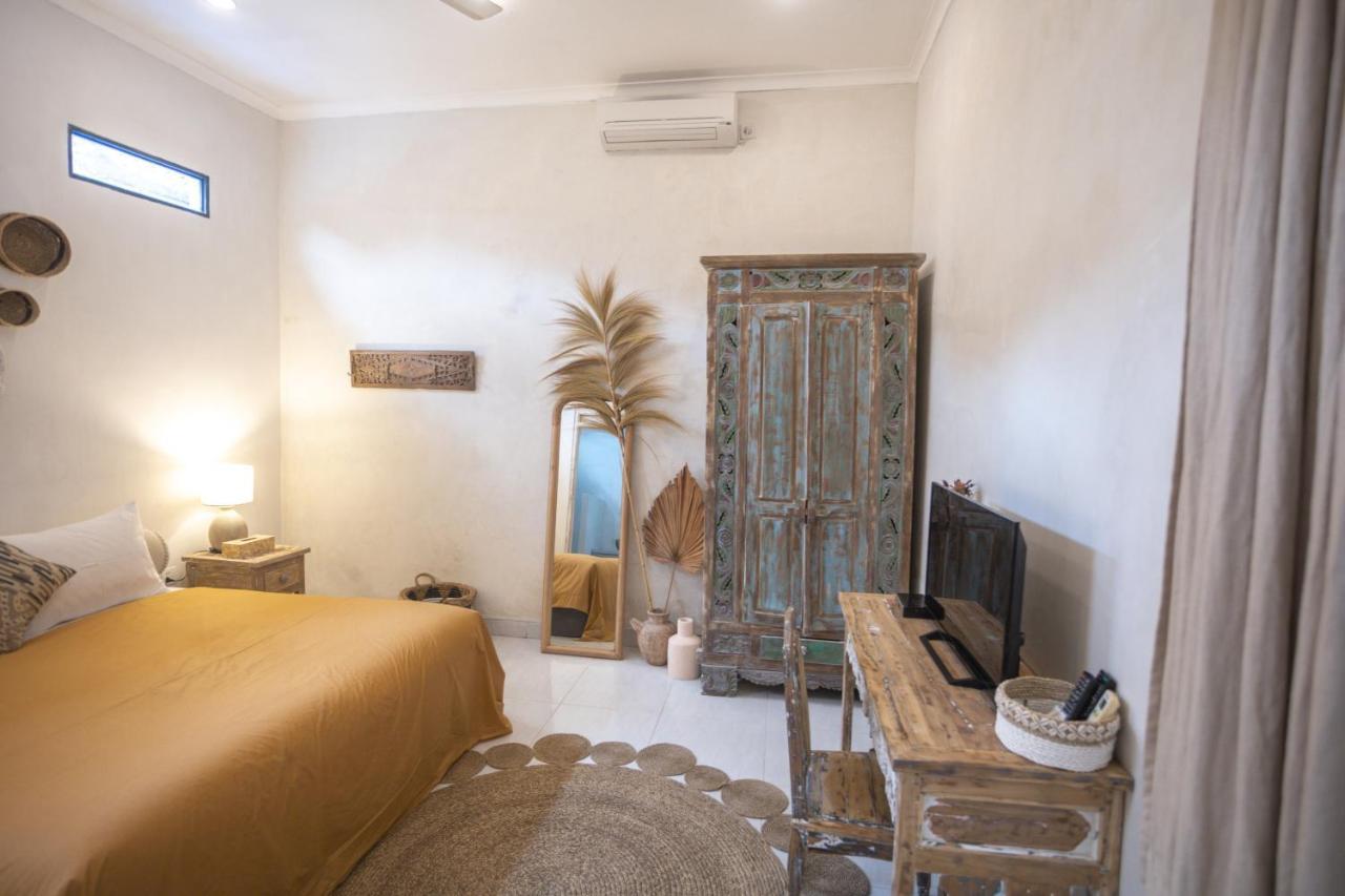Hostel Gypsy Moon Bali Canggu Exterior foto